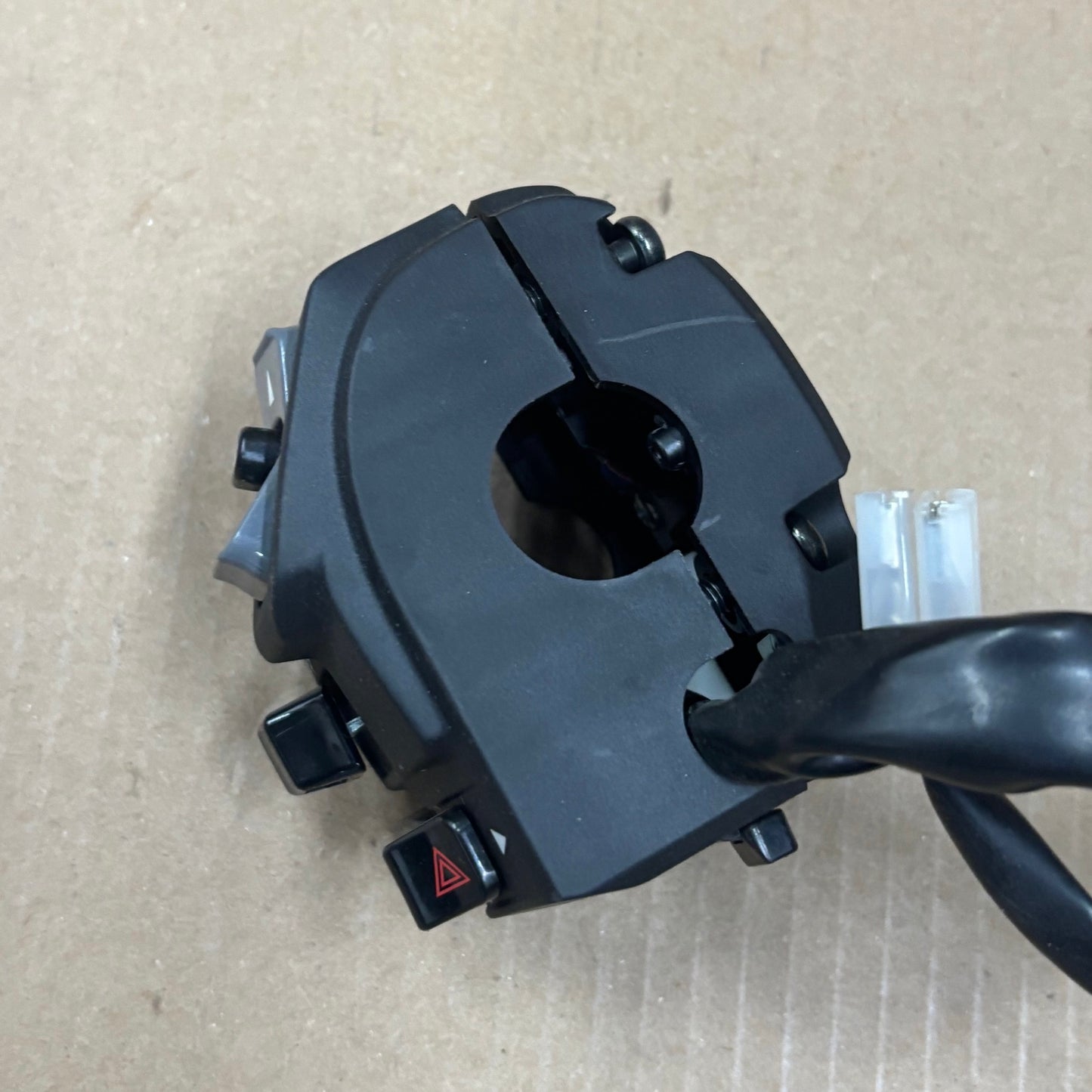 2023 Kawasaki ZX14 - Left handlebar switch