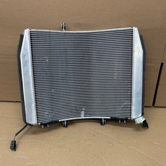 2023 Kawasaki ZX14 - Radiator with fan