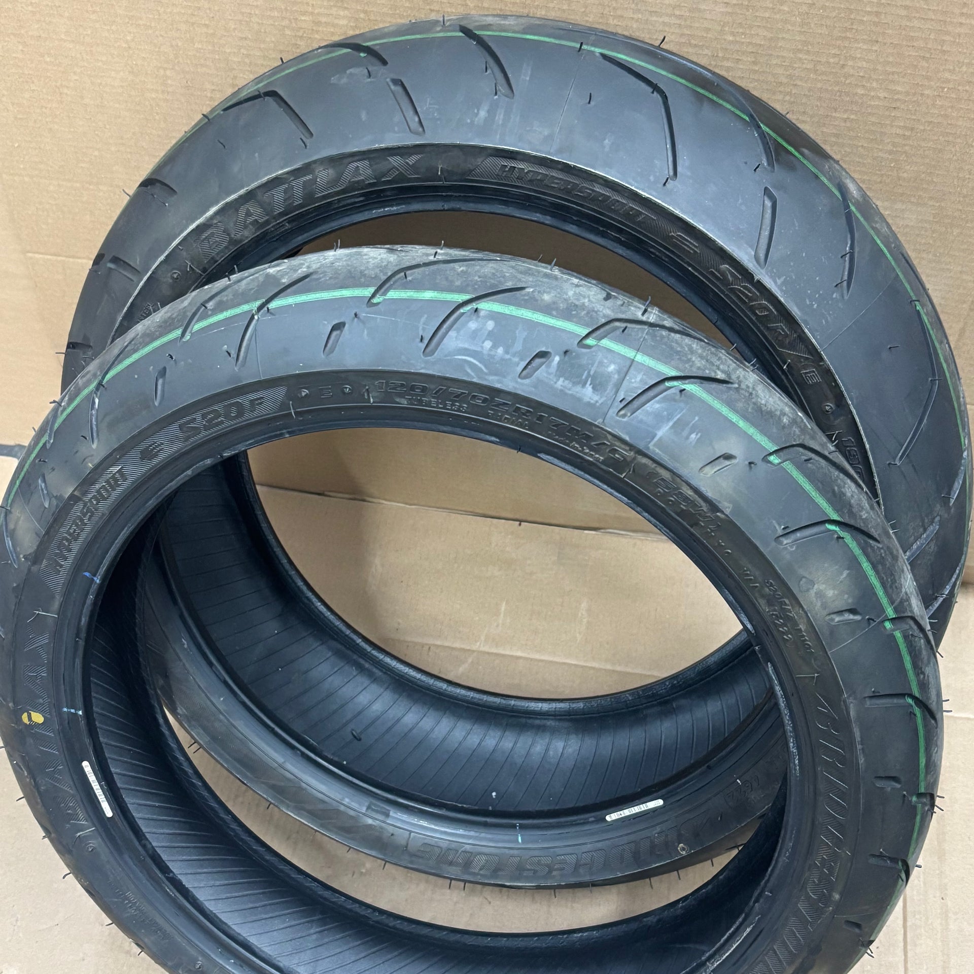 ダイヤ 2023 Kawasaki ZX14 - Tire set Bridgestone – Ruppells