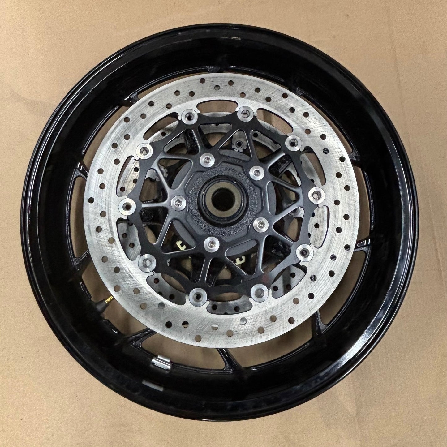 2023 Kawasaki ZX14 - Front wheels black